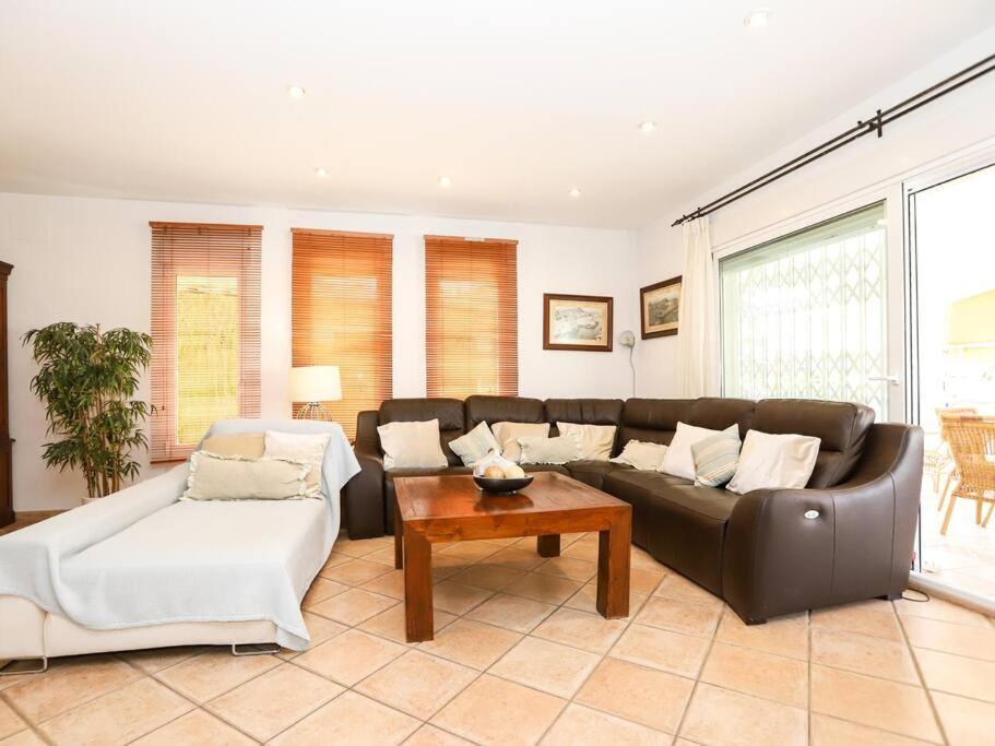 Villa Paquita By Clabao